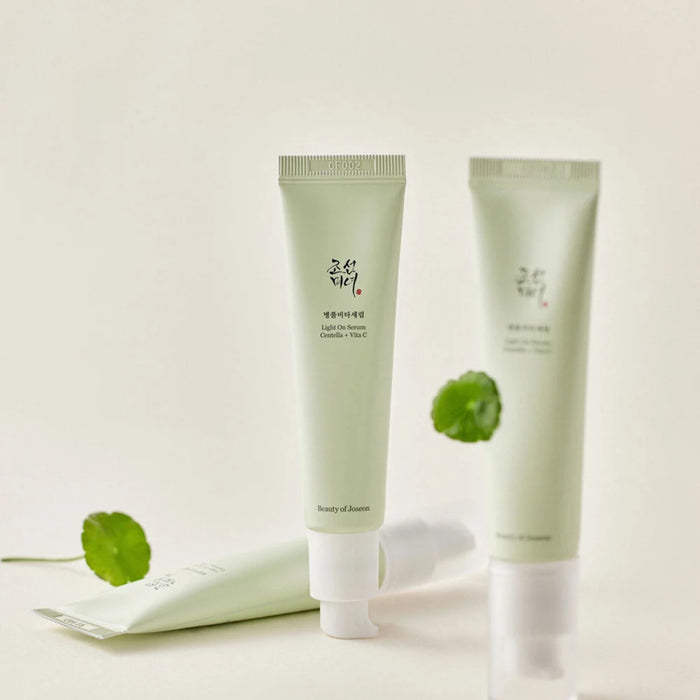 Light On Serum Centella + Vita C Brightening Serum with Vitamin C 30 ml - Beauty of Joseon - 3